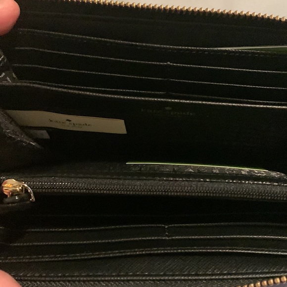 Kate Spade Black and Red Floral Wallet - Picture 4 of 8